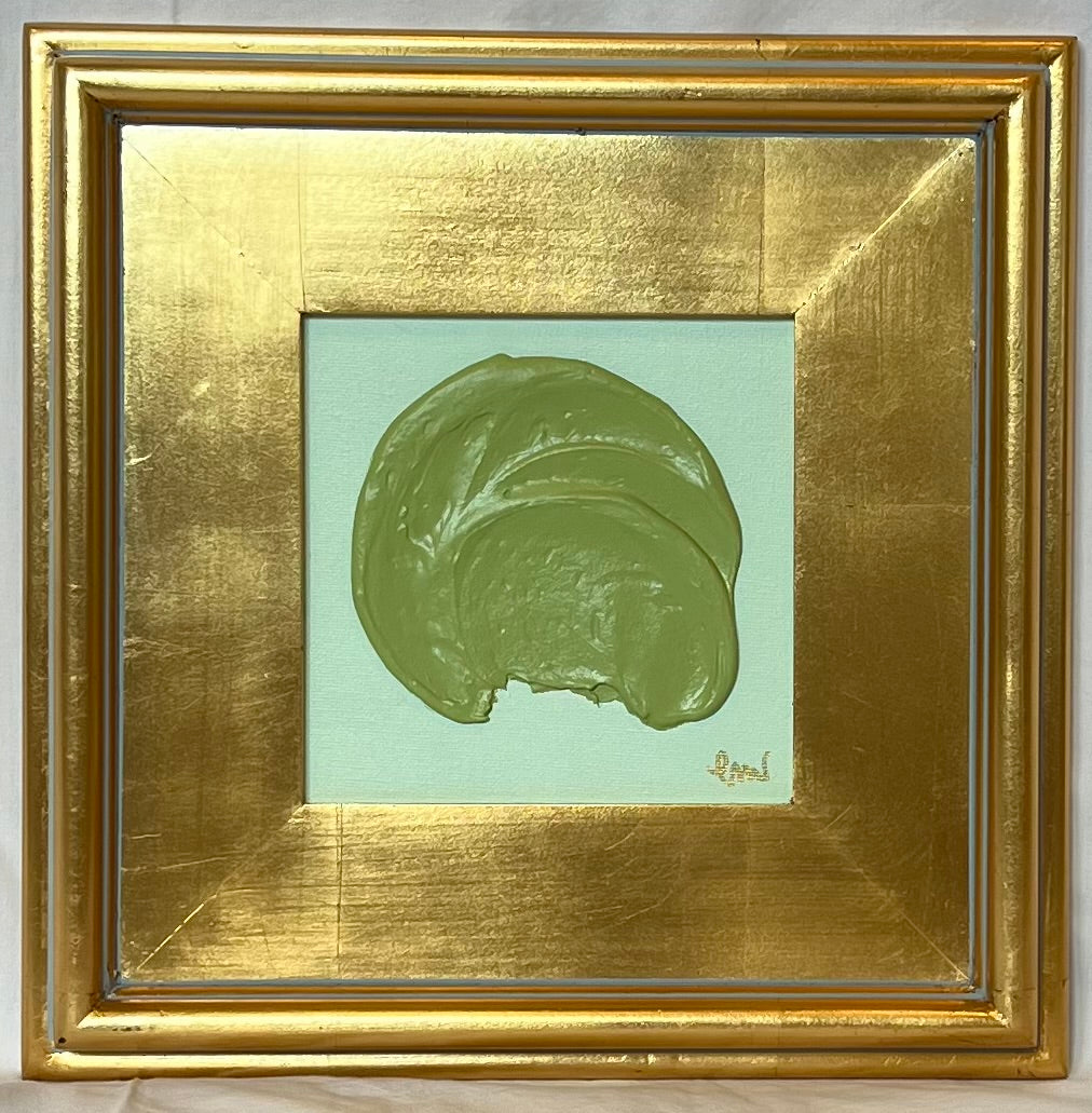 Signature Small Texture Swirl Framed-Jadeite/Hauser Green II